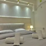 Apartamento Ap 5 With Parking Larissa