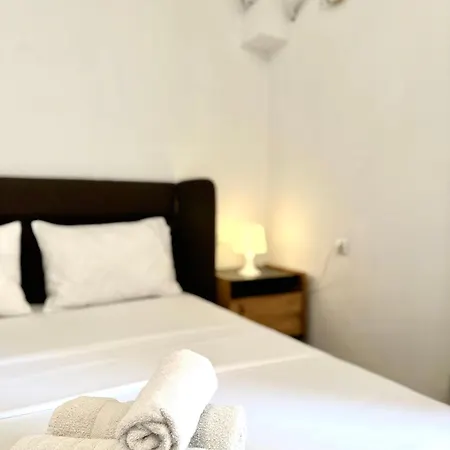 Ap 5 With Parking Appartement