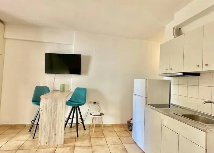 Appartamento Ap 5 With Parking Larissa