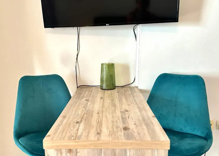 Ap 5 With Parking Larissa